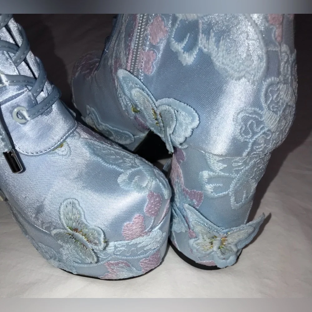 Dolls Kill Sugar Thrillz Platform Boots - Picture 12 of 14